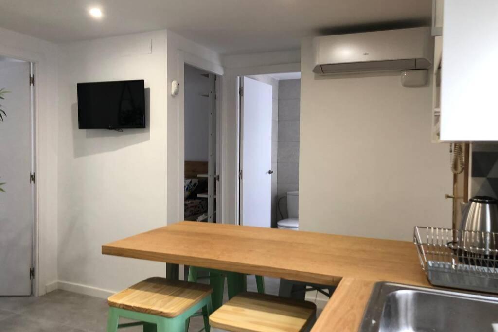 M3 Terrace. Cool Apartment 15 Min Center By Metro Esplugues de Llobregat Eksteriør bilde