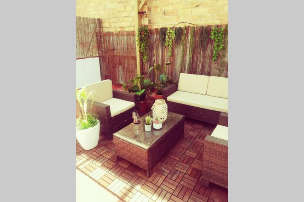 M3 Terrace. Cool Apartment 15 Min Center By Metro Esplugues de Llobregat Eksteriør bilde