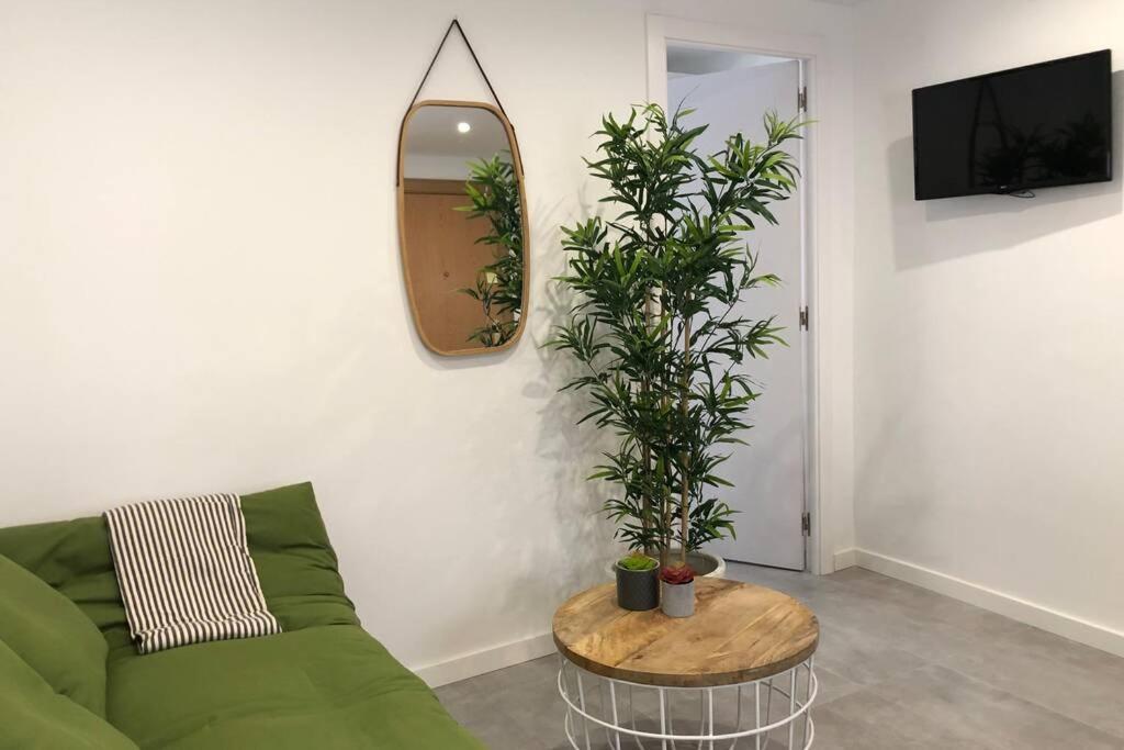 M3 Terrace. Cool Apartment 15 Min Center By Metro Esplugues de Llobregat Eksteriør bilde